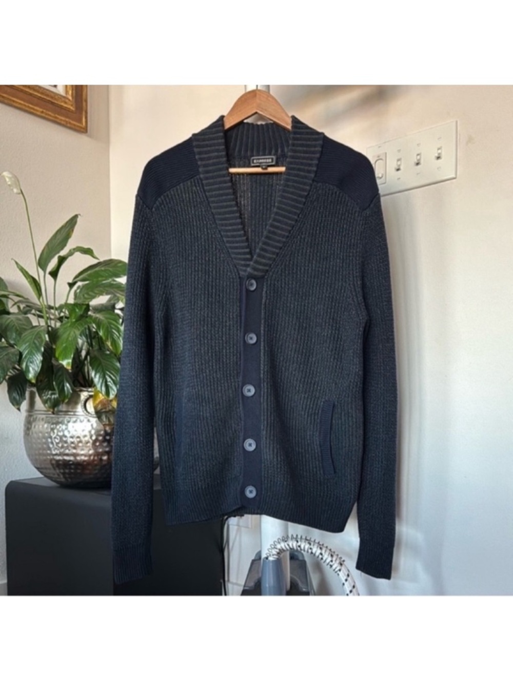 EXPRESS Mens Ribbed Knit Button Front Cardigan Sweater Sz L Navy Blue Fisherman